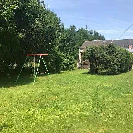 Vakantiehuis Family Home In Thon, Garden And Terrace 100 M² Nameche