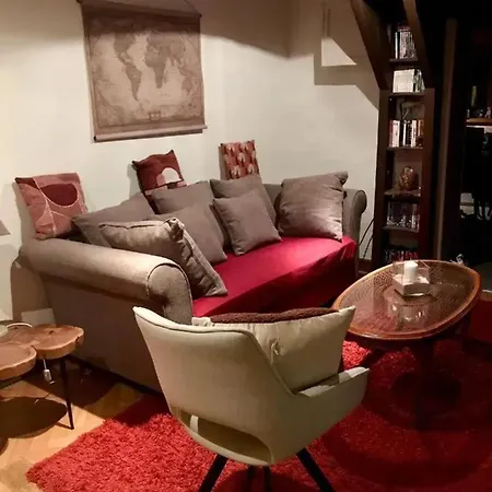 Family Home In Thon, Garden And Terrace 100 M²