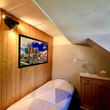 Family Home In Thon, Garden And Terrace 100 M² Hébergement de vacances Nameche