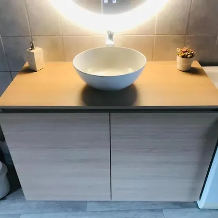 Family Home In Thon, Garden And Terrace 100 M² *