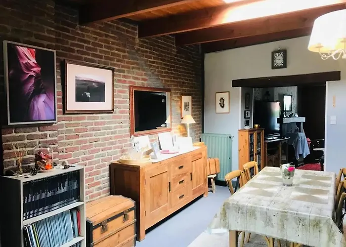 Family Home In Thon, Garden And Terrace 100 M² Nameche